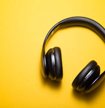 Wireless Bluetooth Earphones with Noise Cancellation
